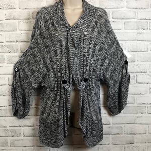 Torrid Junior's Size 3 Black and White Sweater No Front Closure Made in U.S.A.